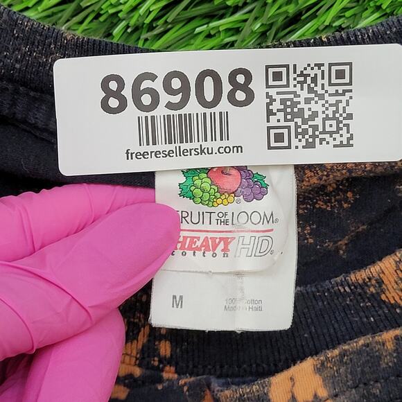 Wolf Portrait Bleached Shirt S/M 19x27 Black Edgy - Picture 4 of 12